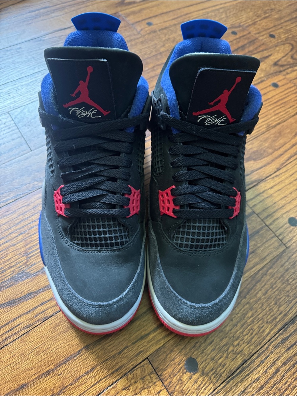 Jordan 4 Retro Rare air size 10
Jordan Men’s Sneakers in Black, Blue & Red.
